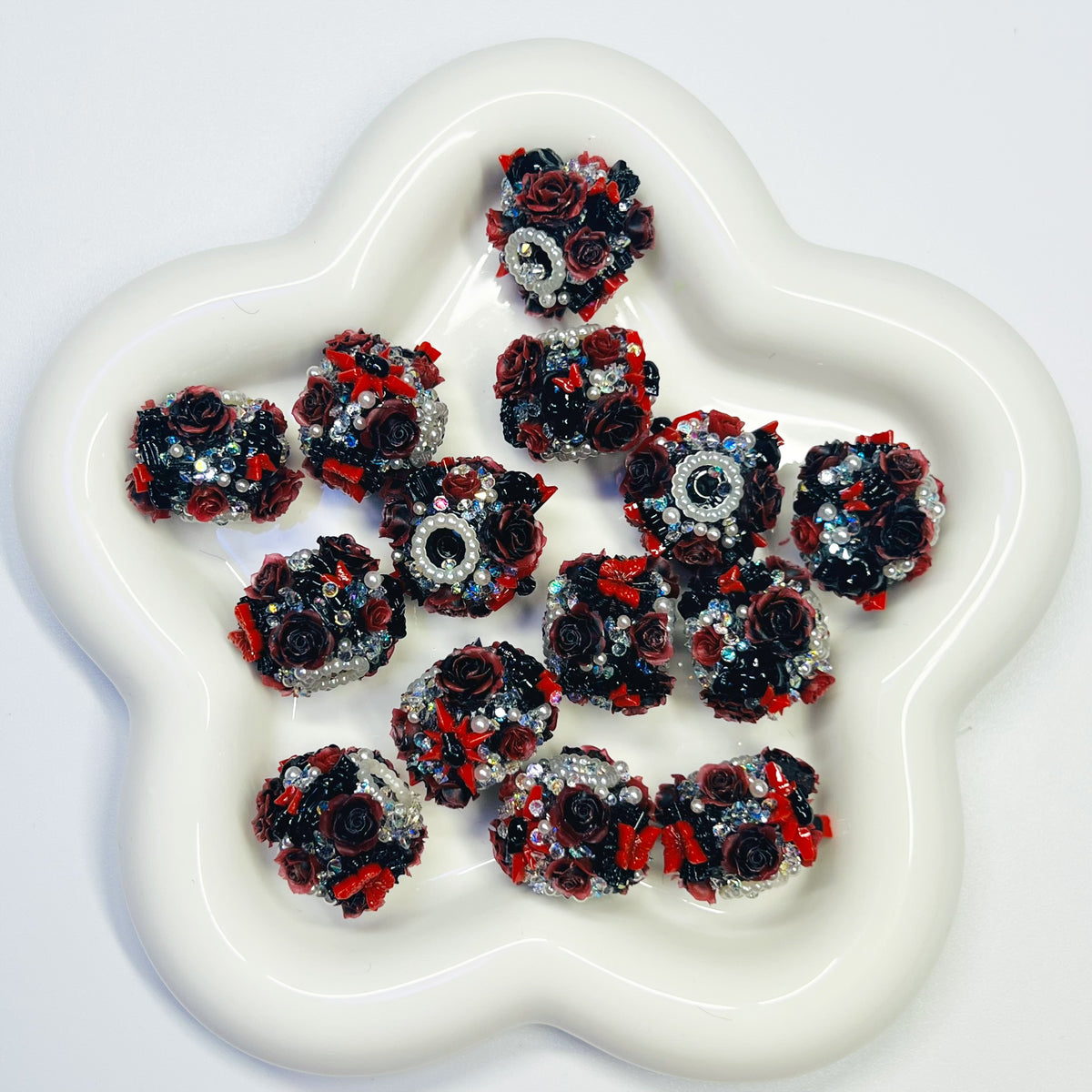 E11 - Fancy Black/Red Rhinestone Beads - 5pcs