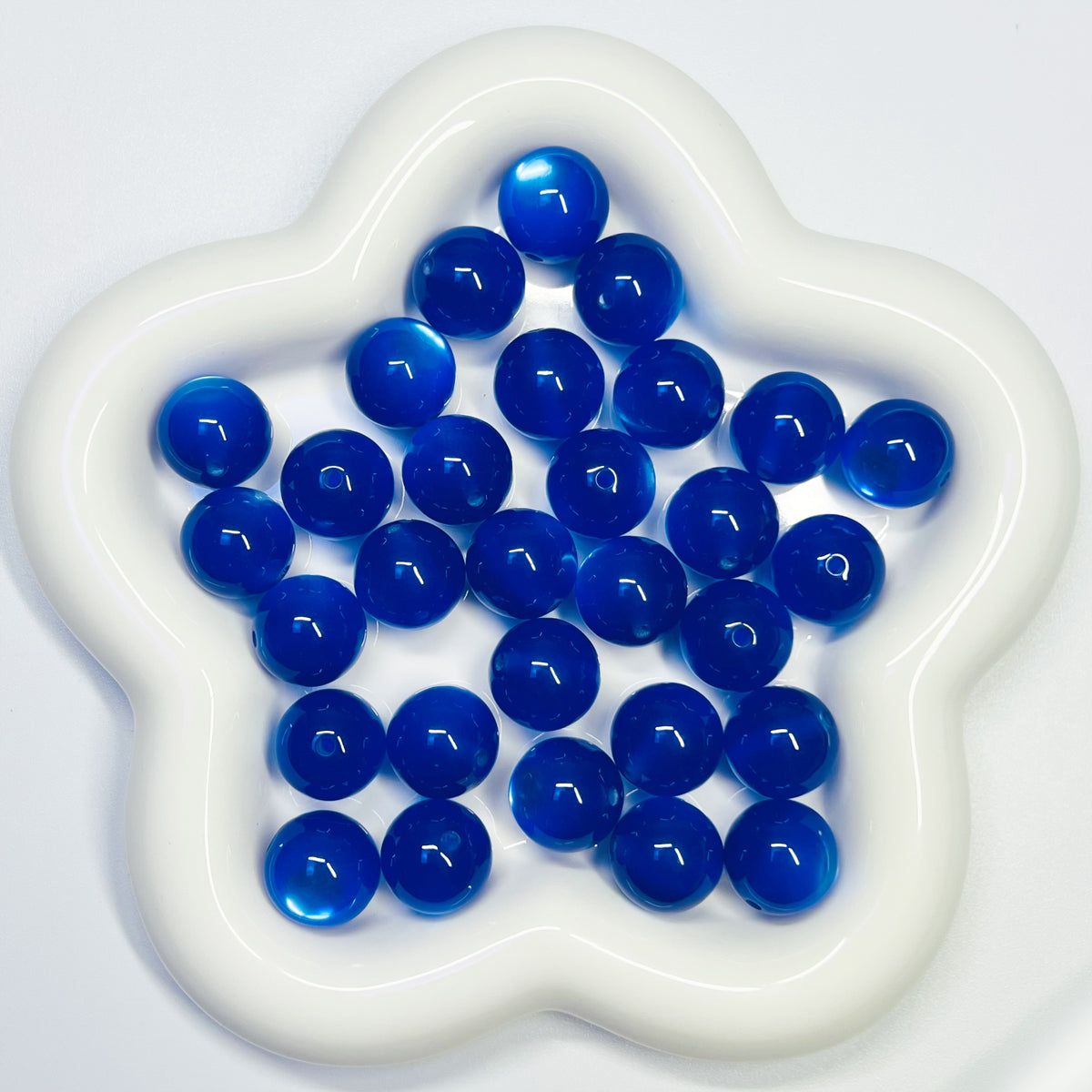 D11 - 16mm Royal Blue Cateye - 15pcs