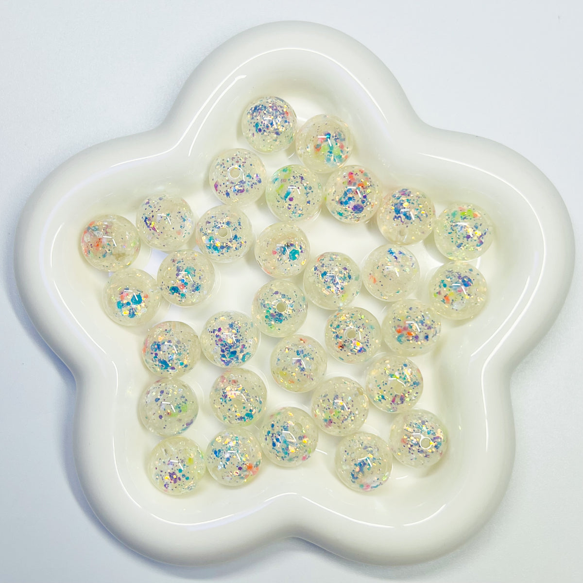 C4 - 16mm Glowing White Holo Glitter Resin - 12pcs