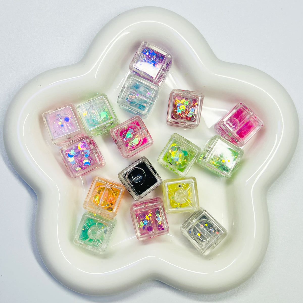 E10 - Mix Color Water Cubes - 5pcs